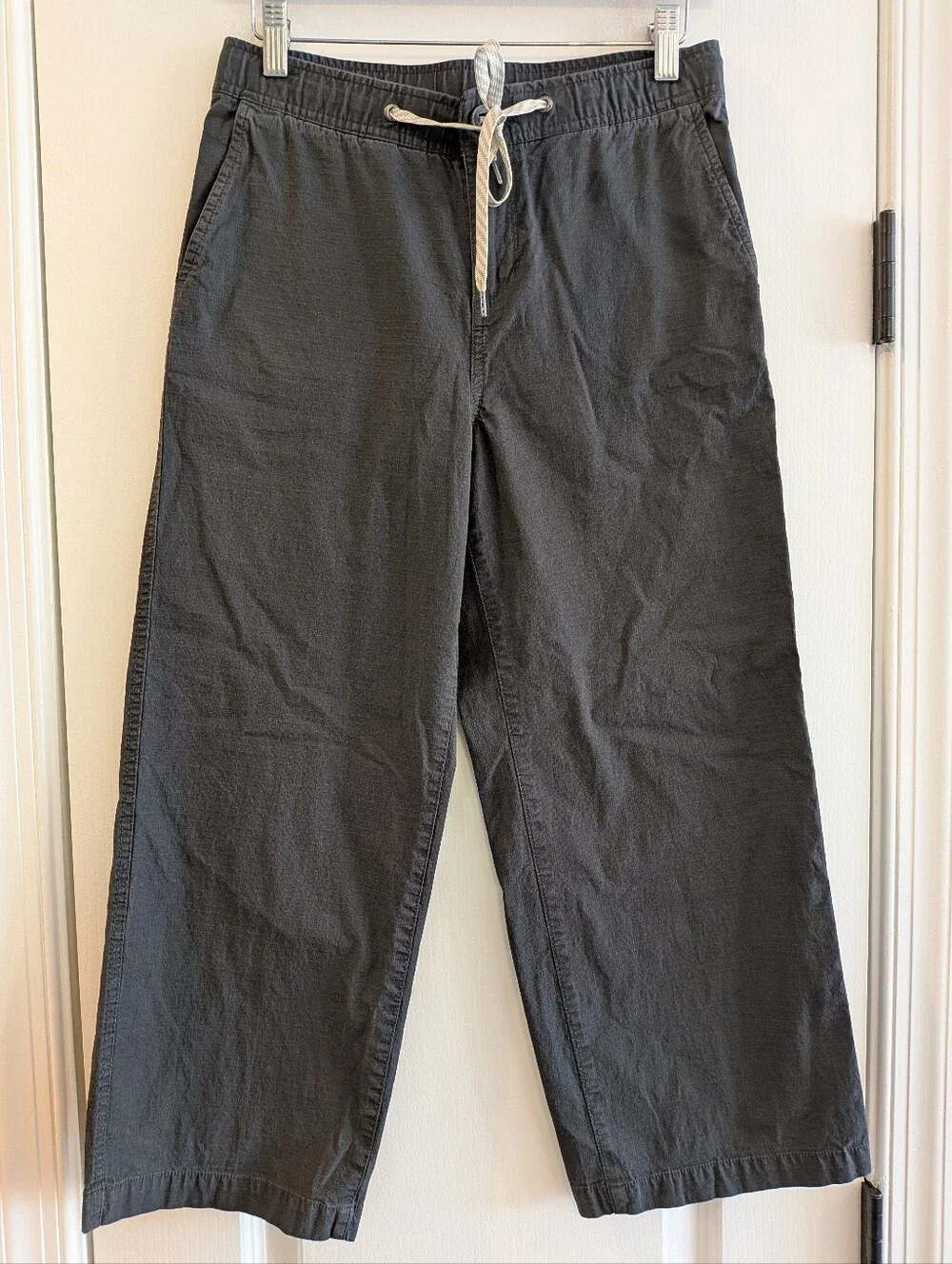 Vuori Women’s Ripstop Wide Leg Hiking Pant Dark Gray Gorpcore Outdoor Size S
